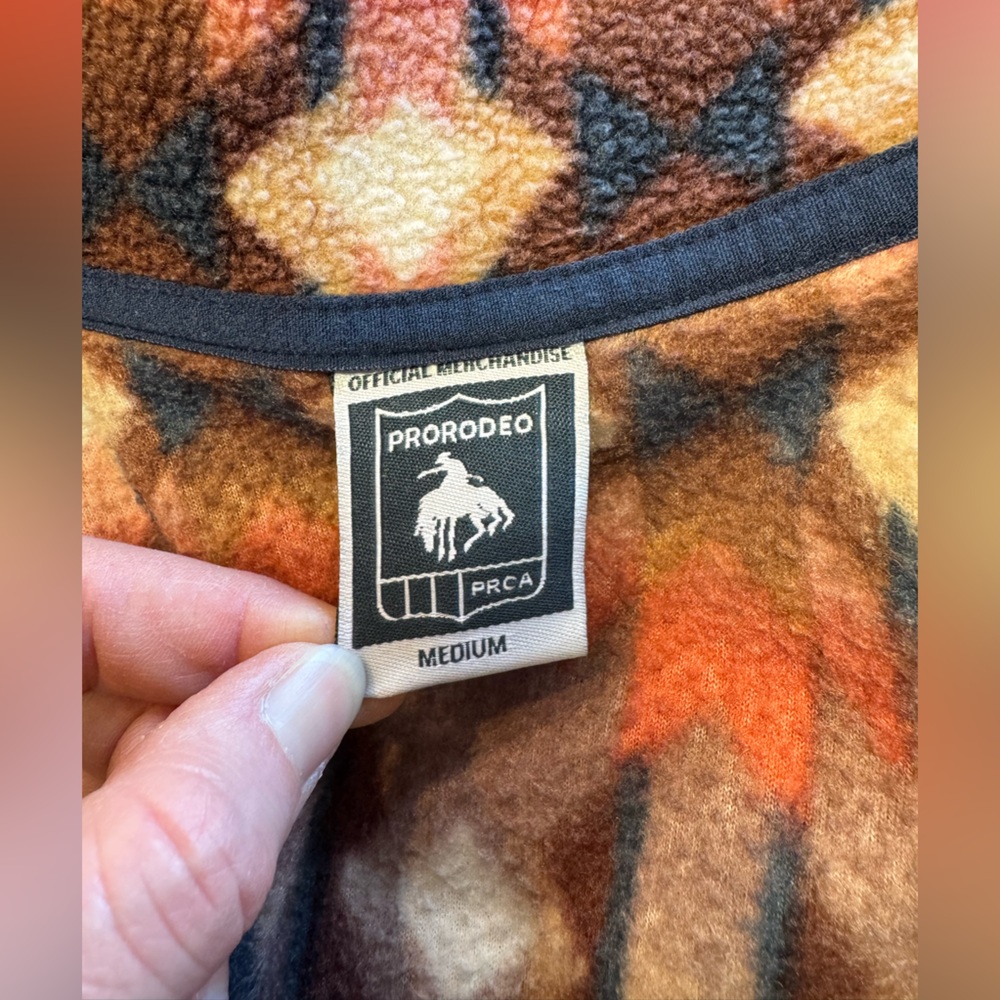 Pro Rodeo Fleece Pullover, Multi Colored, Size Medium - Picture 9 of 11